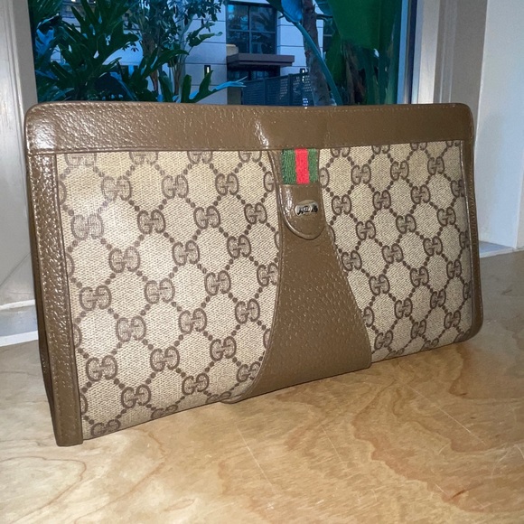 Pre own - Auth Gucci Ophidia Clutch